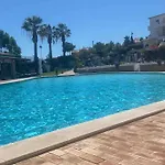 Beautiful Seaview 2 Bedroom *