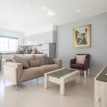 Beautiful Seaview 2 Bedroom