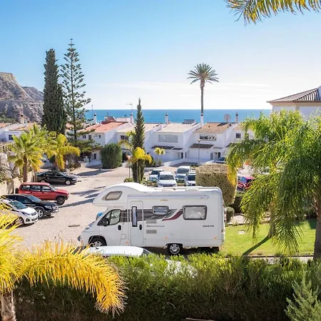 Beautiful Seaview 2 Bedroom *