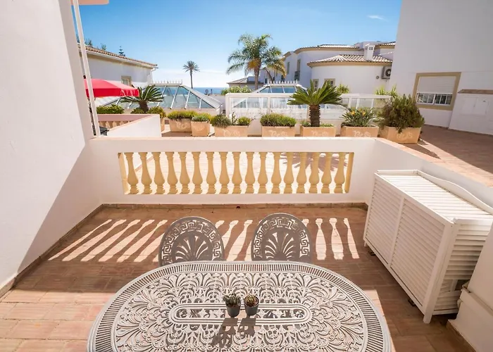 Beautiful Seaview 2 Bedroom 아파트 *