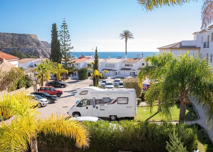 Beautiful Seaview 2 Bedroom *